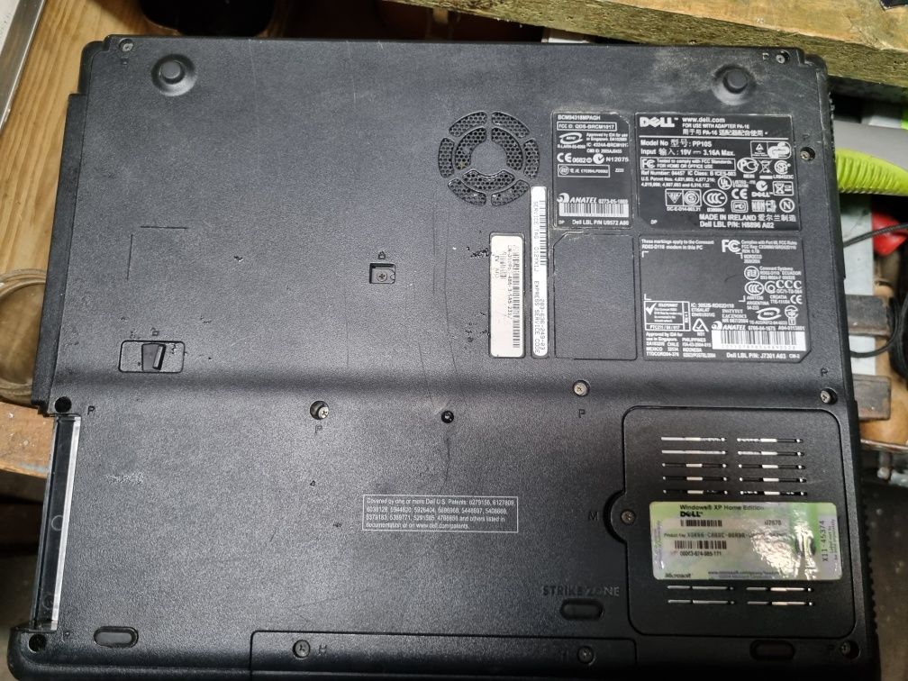 Sprzedam laptop DELL na części