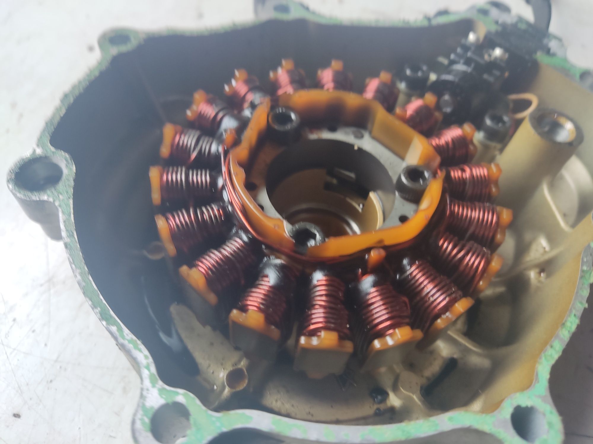 Yamaha yzf R 125 alternator