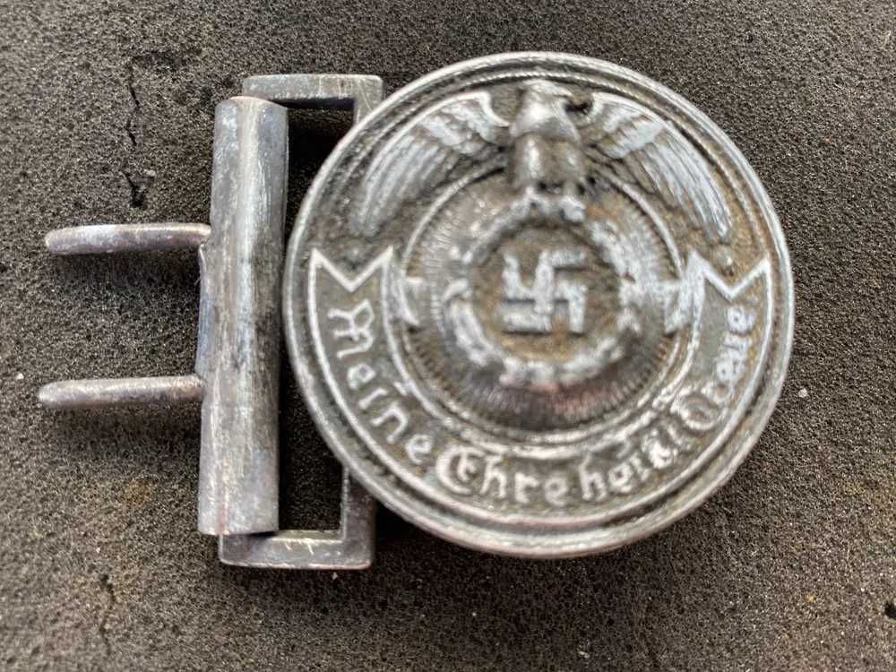 Niemcy 2 wojna   klamra oficera SS.Cena obniżona  o 150 zl