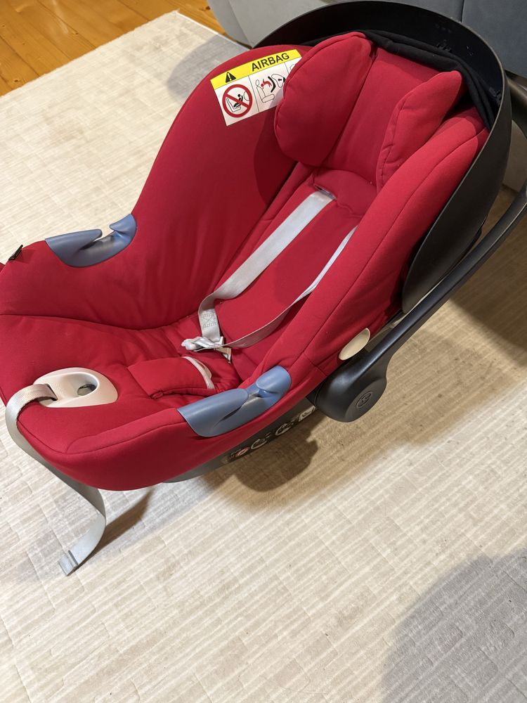 Автокрісло Cybex в червоному кольорі стан  9/10 якшо є питання пишіть)