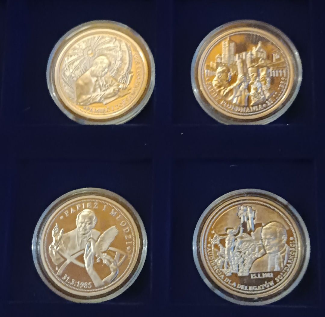 Jan Paweł II - zestaw medali srebrnych 16 sz.+ certyfikaty