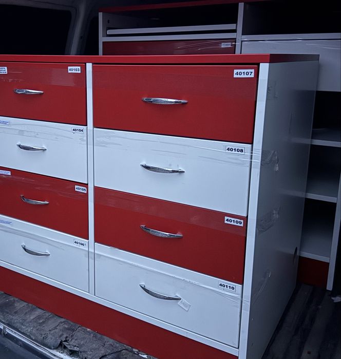 Комод, тумба с ящиками