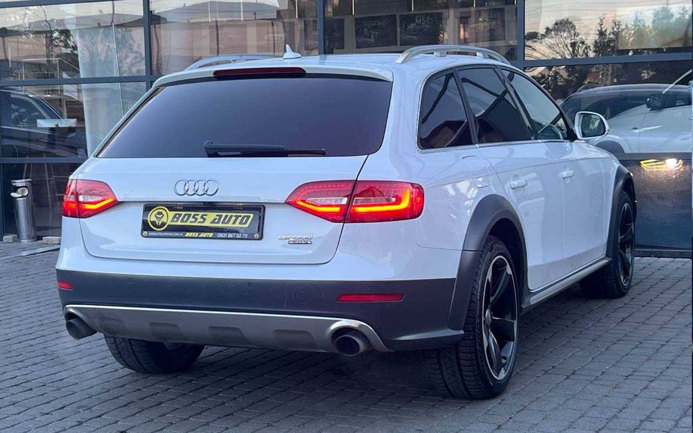 Audi A4 Allroad 2015