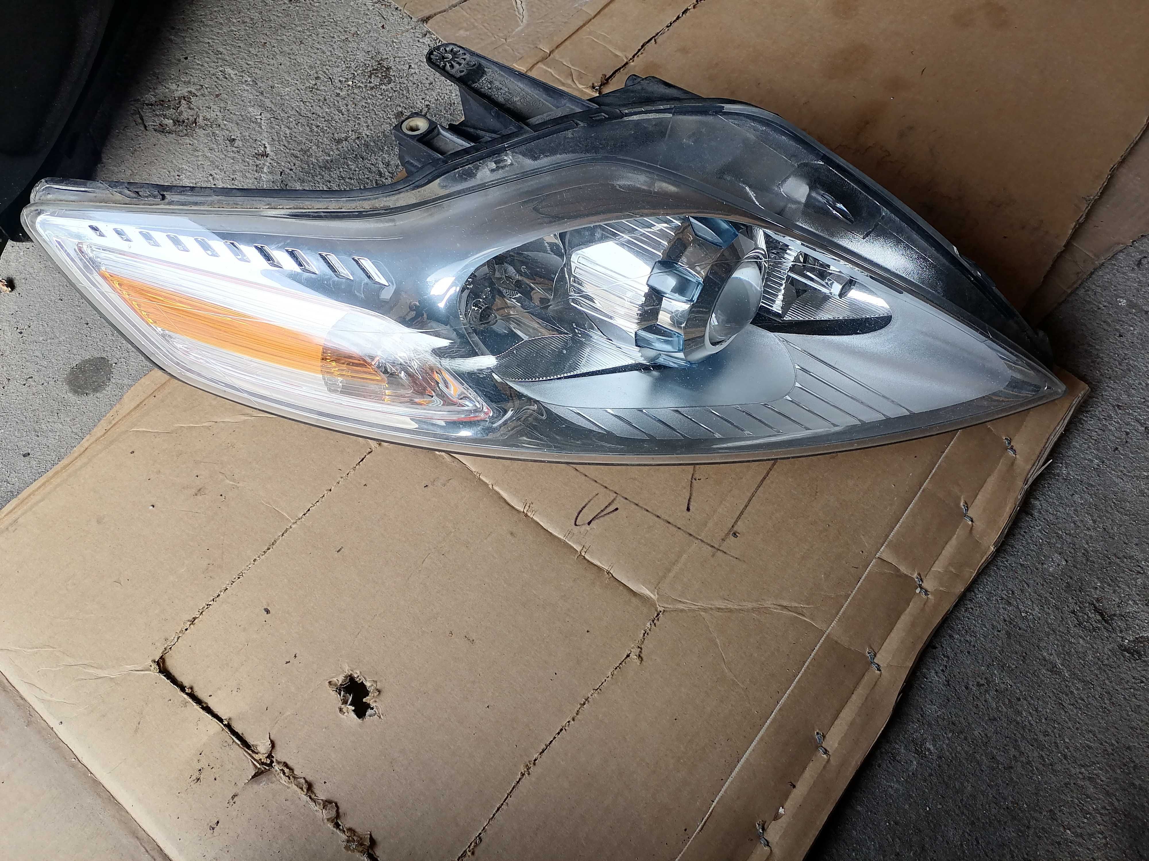 prawa lampa przód przednia ford mondeo mk4 ksenon europa przed lift