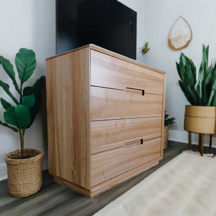 Комоди / Комоди в кімнату / Красивий комод