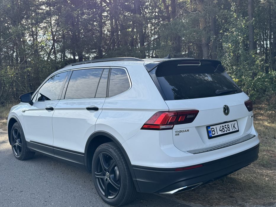 Volkswagen Tiguan R-Line MK2 Allspace
