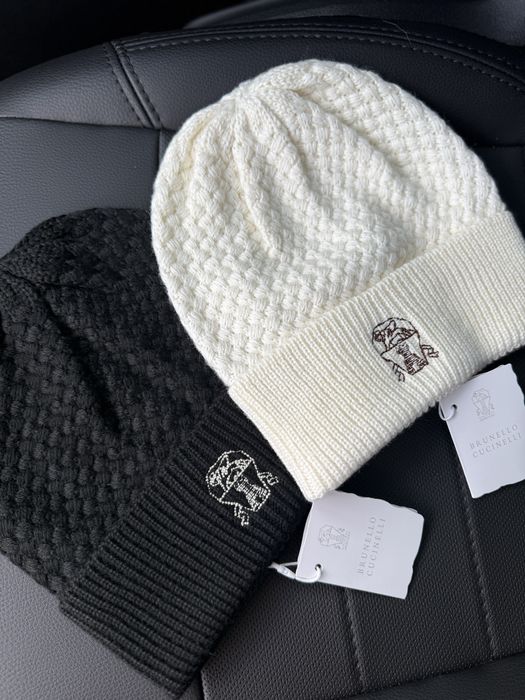 Шапка жіноча Brunello Cucinelli чорна біла нова