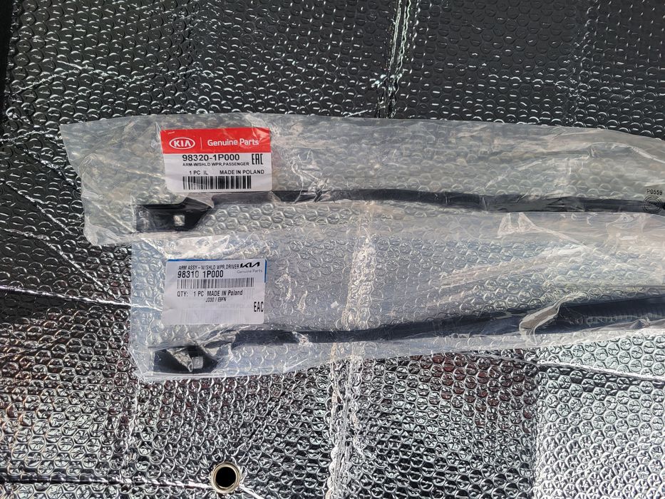 Поводки склоочисників KIA (98310-1P000, 98320-1P000)