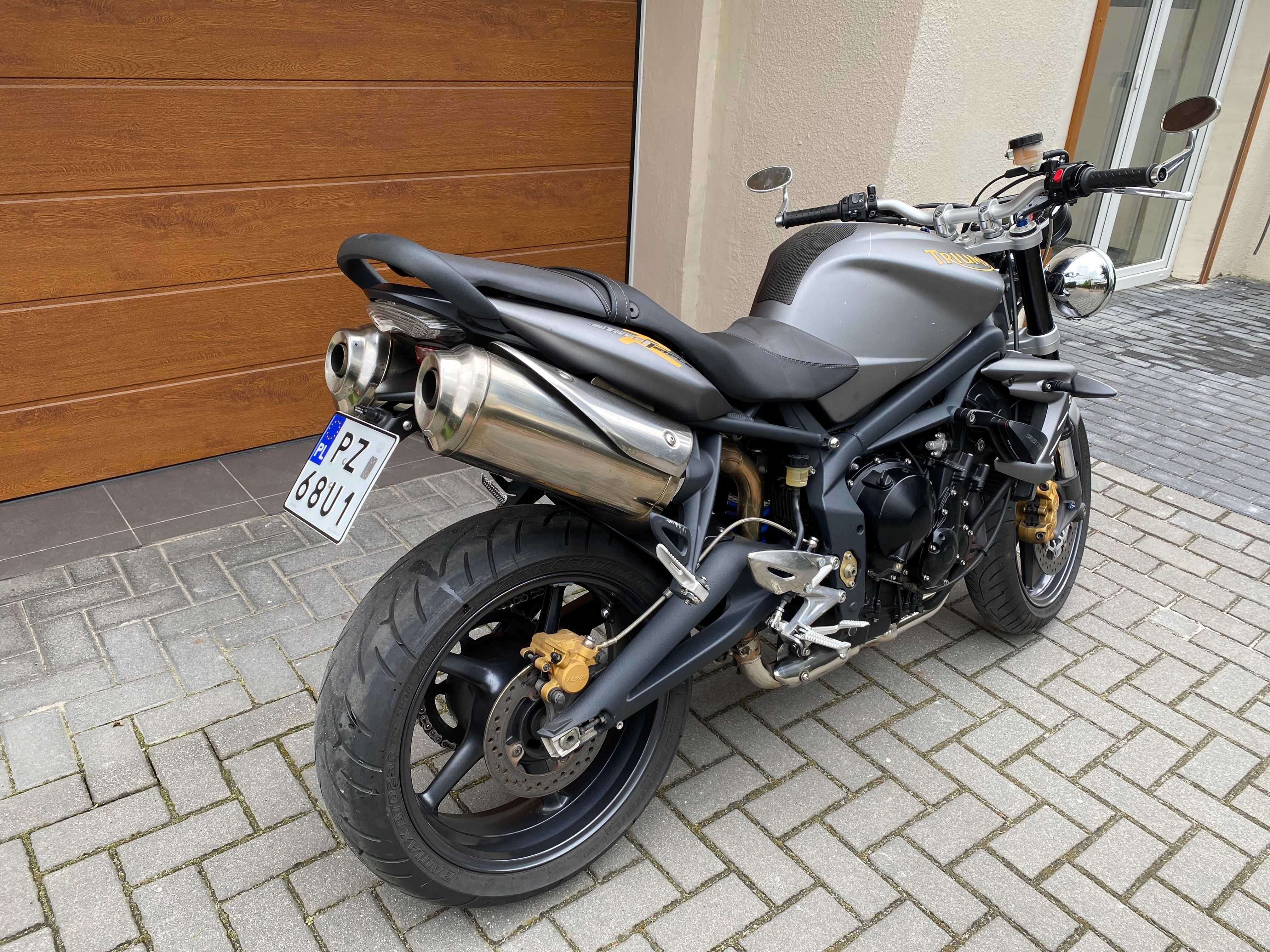 Triumph Street Triple R 675