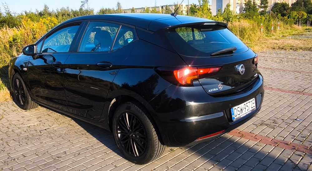 Opel Astra K 1.0 benzyna, niski przebieg