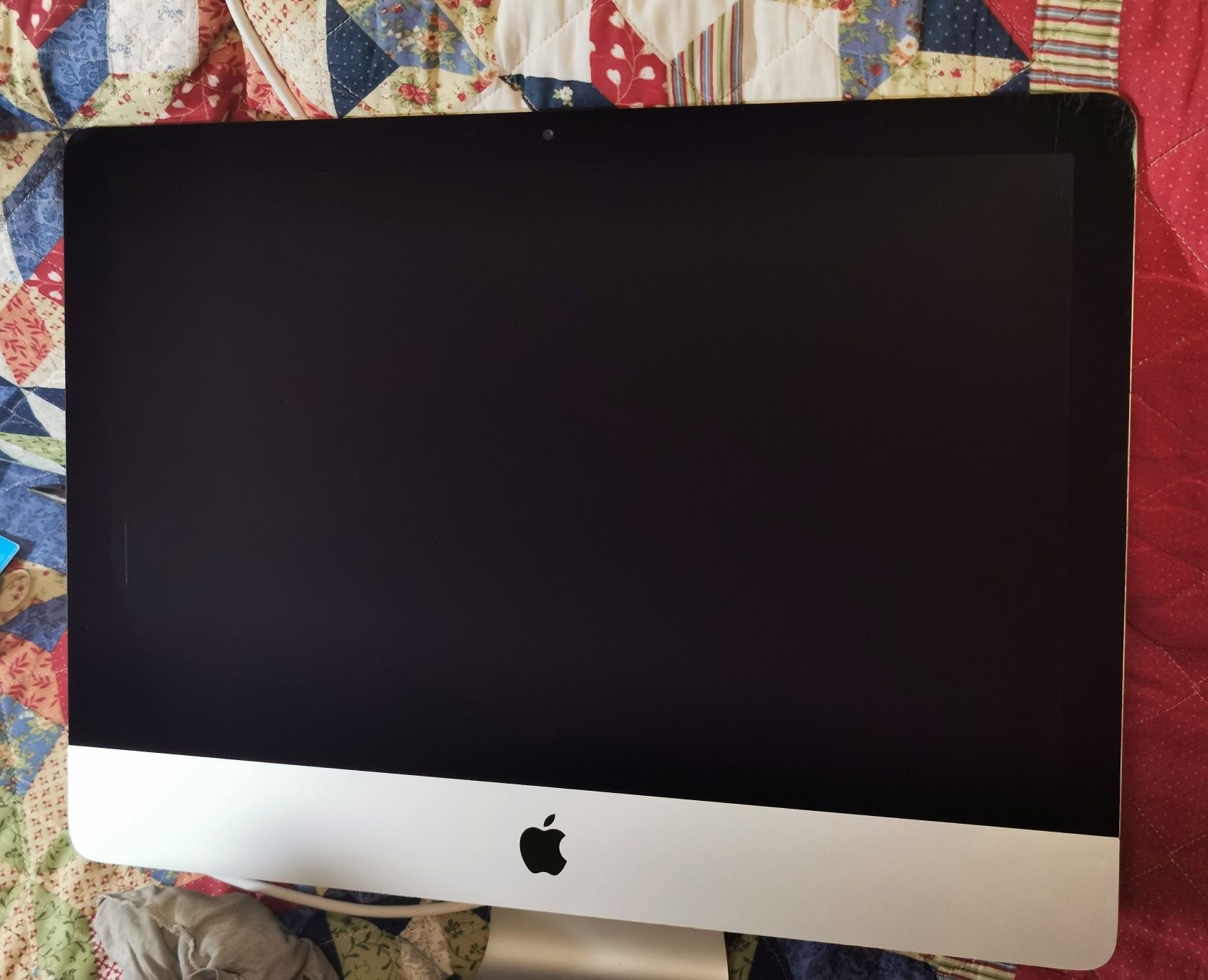iMac 21.5" Retina 4K 2017 , i5-7400 3.0ghz, R pro 555, 16/1000GB
