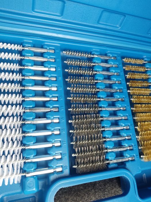 Набор щеток для чистки каналов 38од, в кейсе набір щіток