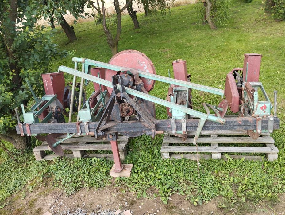 Siewnik pneumatyczny do kukurydzy