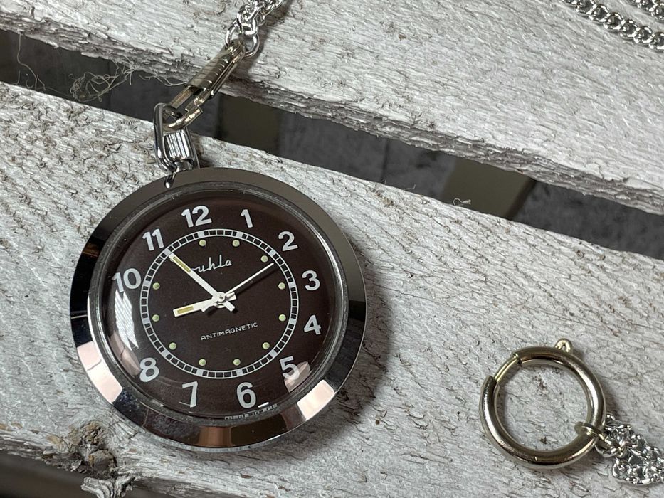 Zegarek kieszonkowy manualny Ruhla Antimagnetic H5GUR5 70s GDR