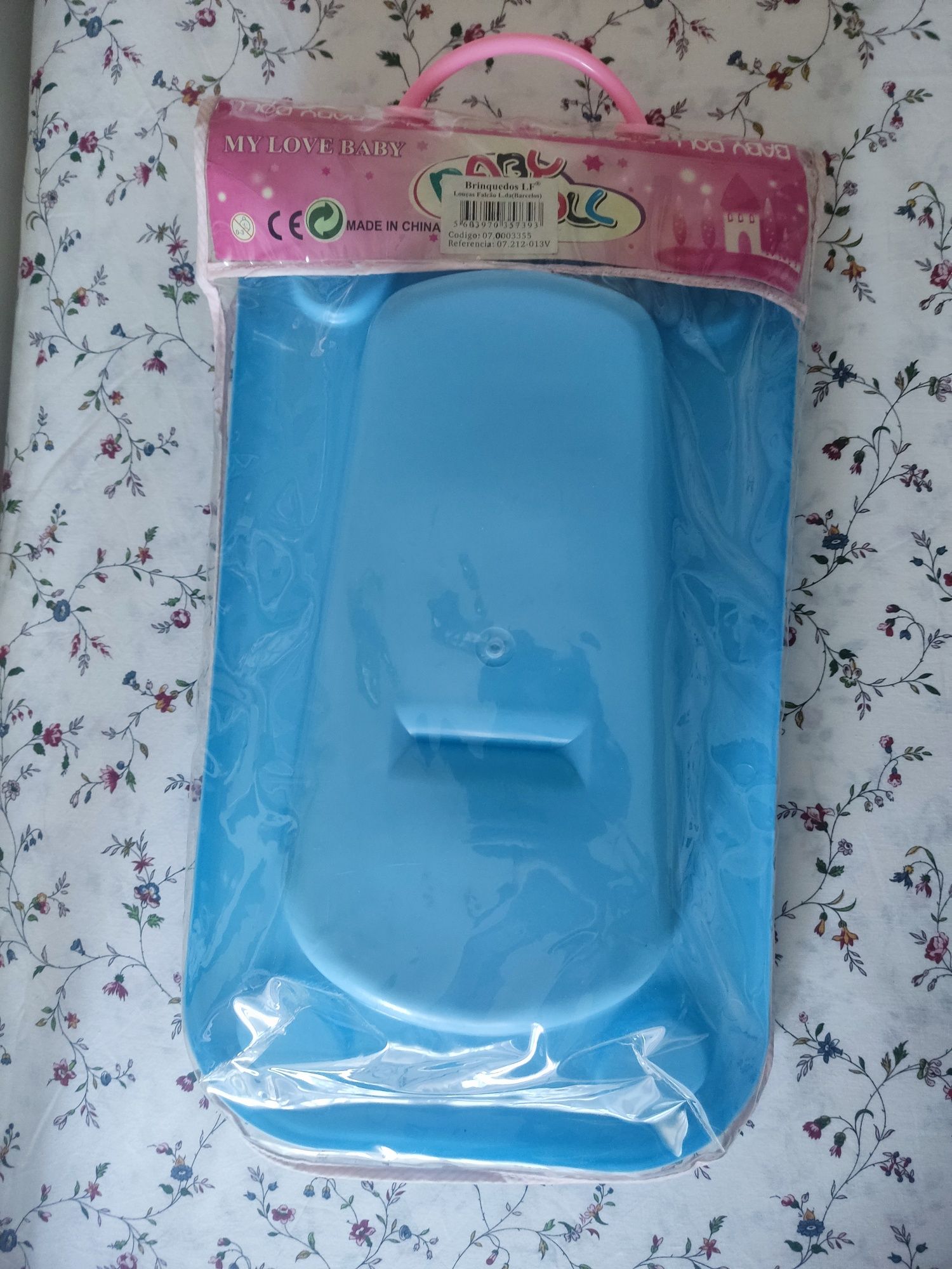 Boneco tipo nenuco