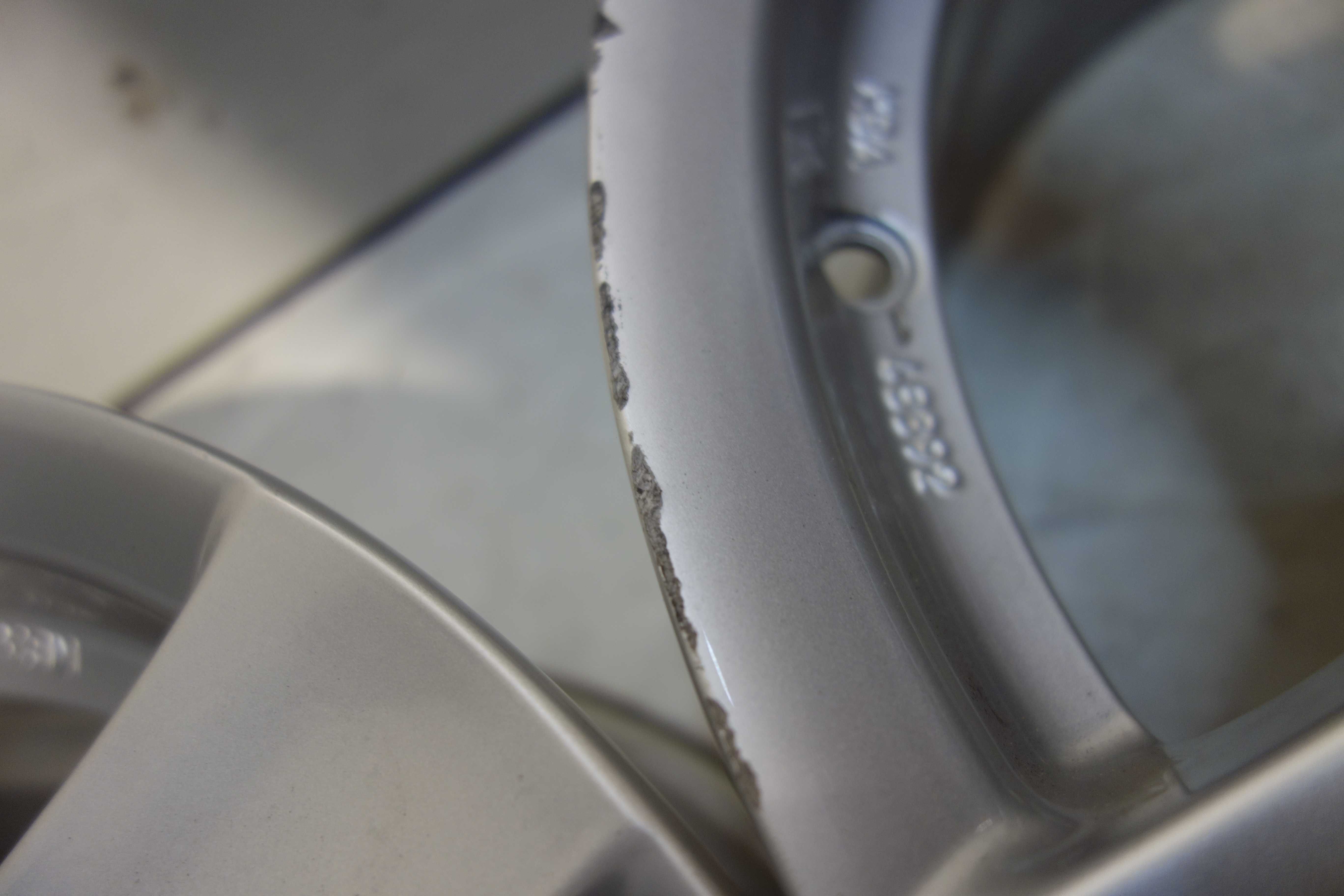 Alufelgi BORBET 16" 5x105 OPEL Astra Mokka Srebrne 547