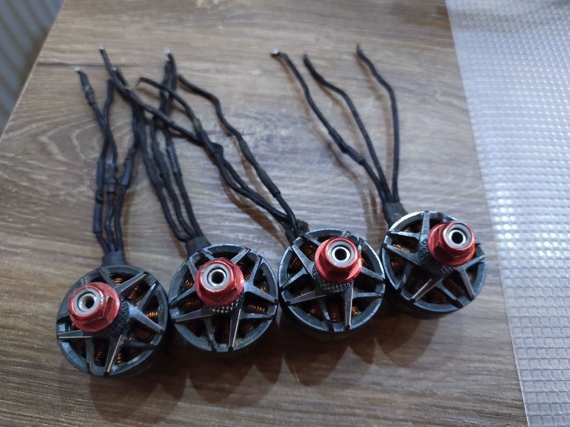 Silnik T-MOTOR F60 PRO IV 1750kV stan bd fpv 6s