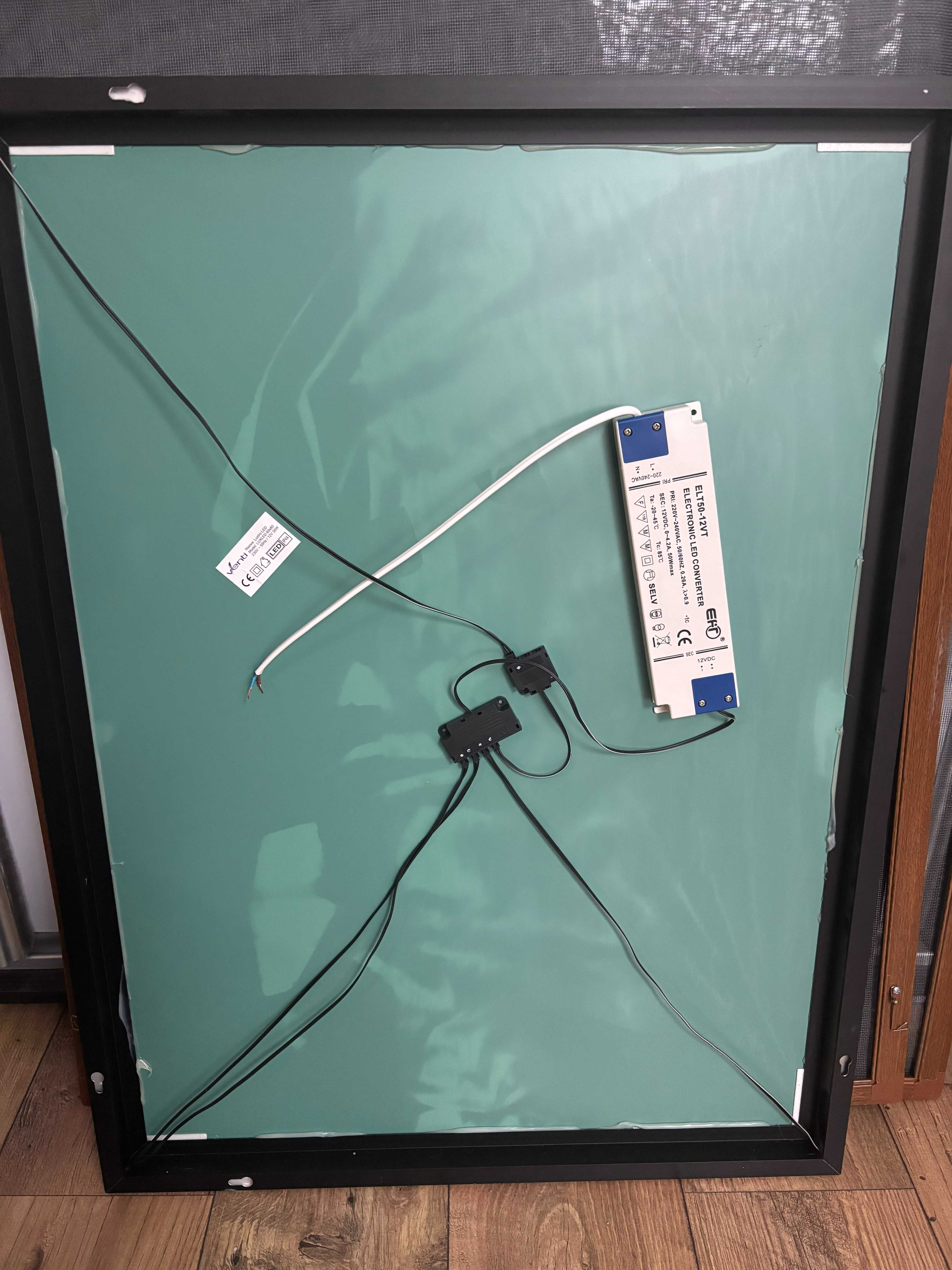 Lustro łazienkowe LED 60x80 w bardzo dobrym stanie