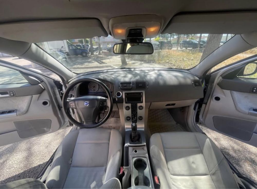 Vendo ou Troco Volvo V50 por Comercial