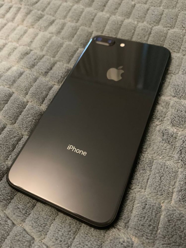 Продам iphone 8 plus