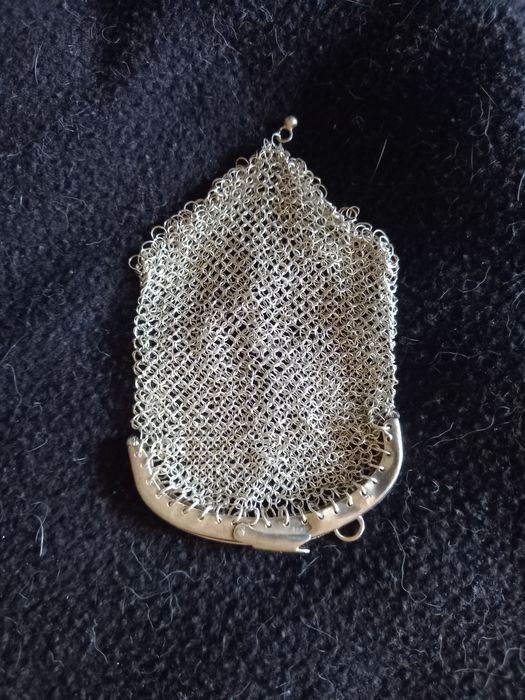 Bolsa vintage em malha de prata