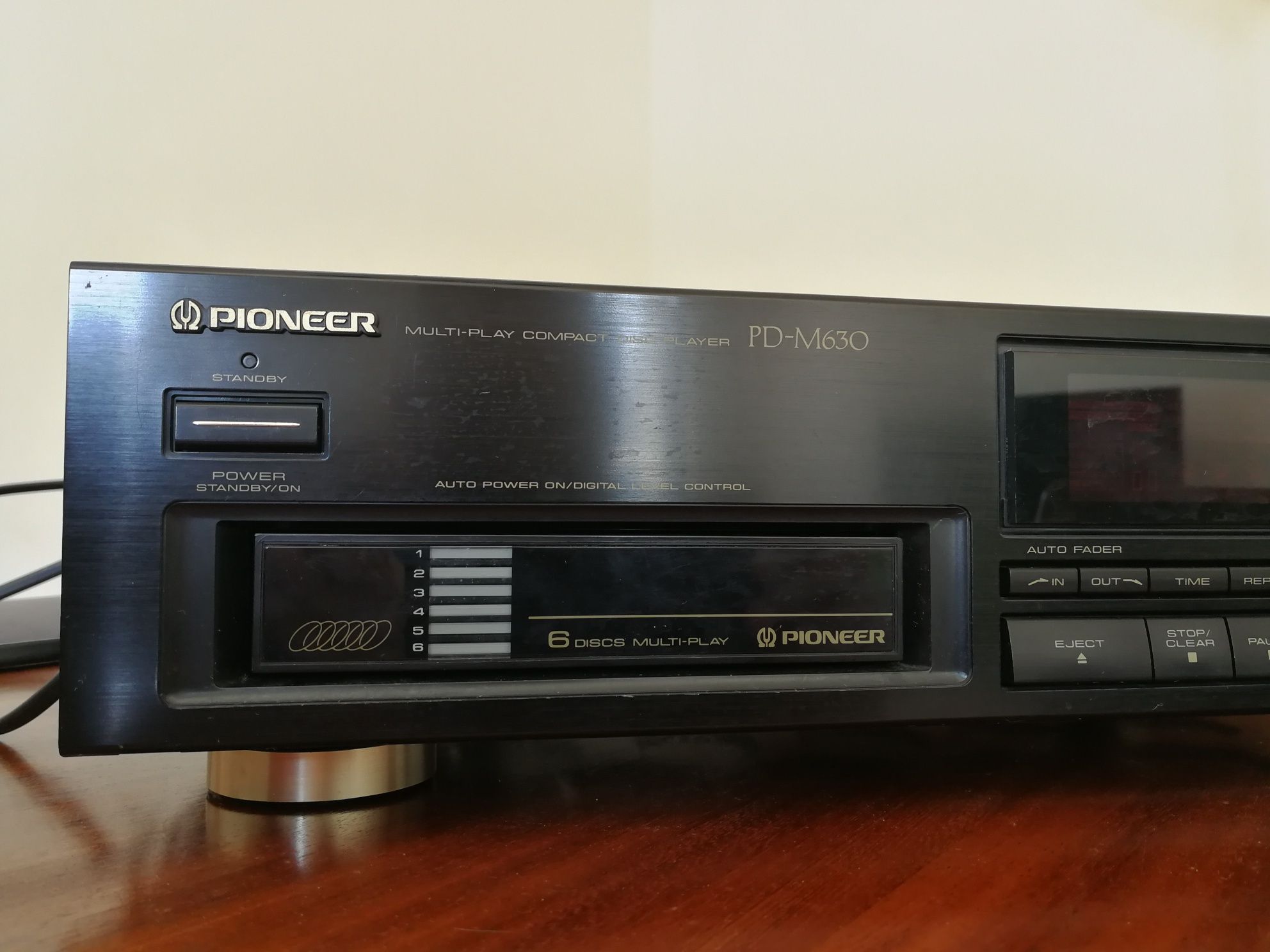 Leitor CD pioneer PD-M670