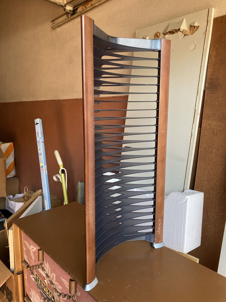Porta CDs em excelente estado