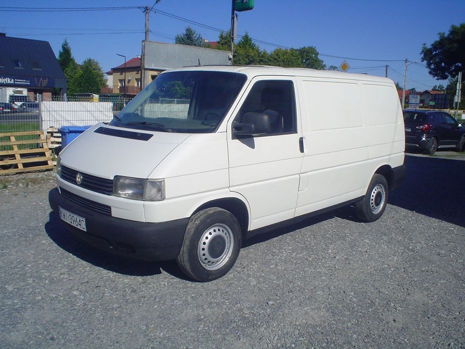 Volkswagen T4  Transporeter NIEZNISZCZALNY 2,4D stan BARDZO DOBRY!!  hak!!