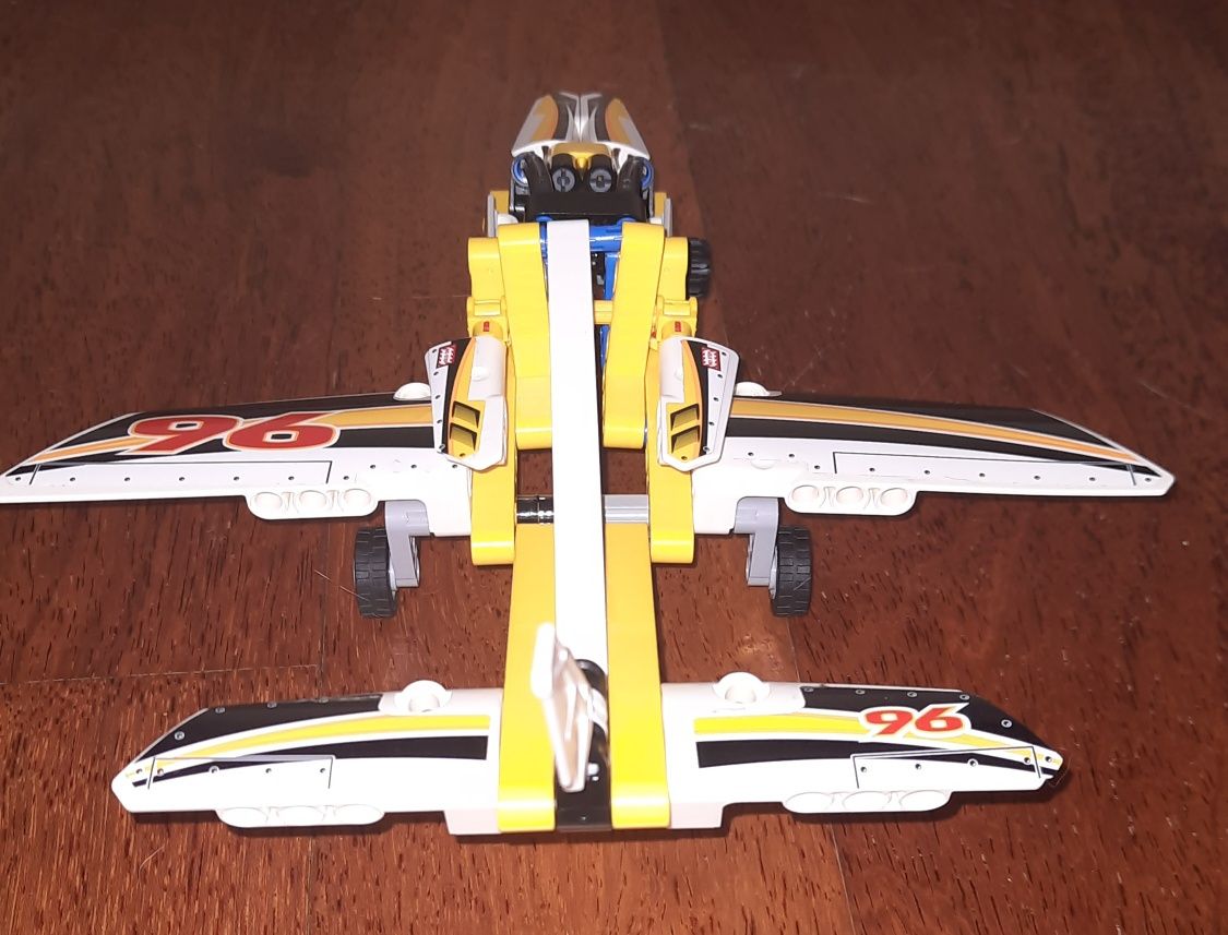 Lego Technic 42044 samolot 2 w 1