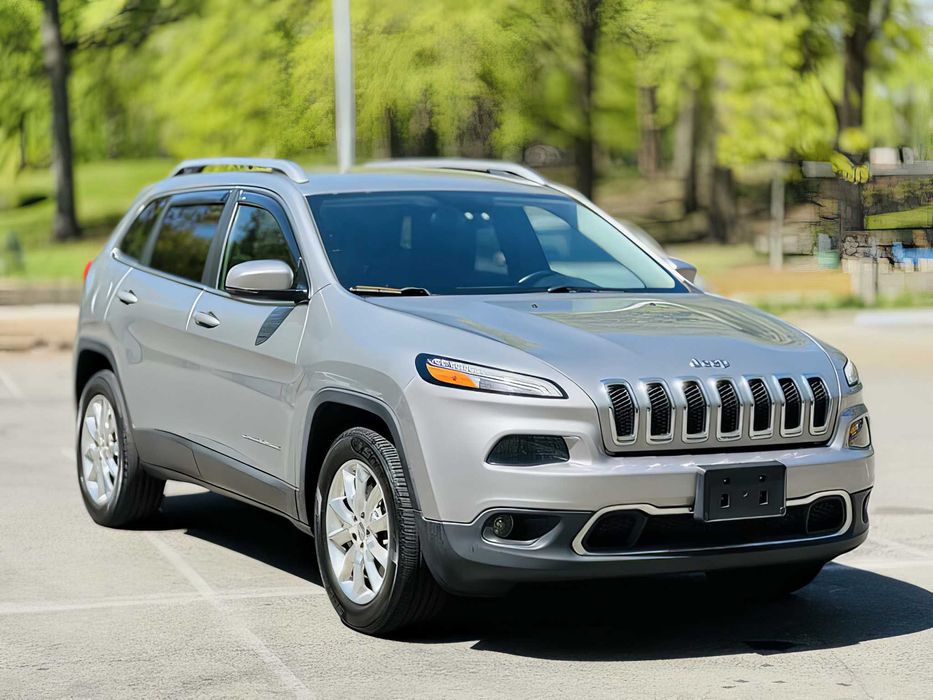 Jeep Cherokee      2016