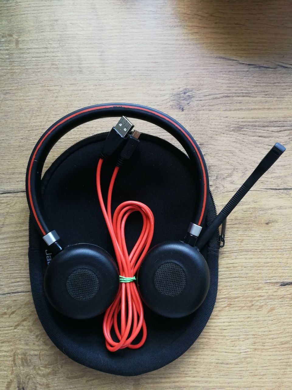 PROF headset Jabra Evolve 65 MS w dobrym stanie wizualnym i techniczny