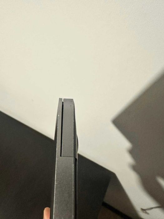 Apple Macbook Pro A1708 intel i5 8G ram