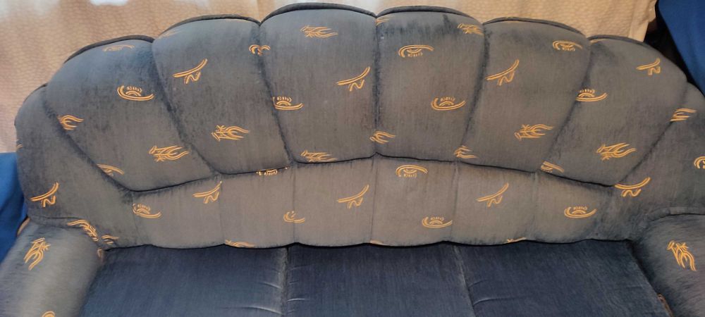 Tani zestaw wypoczynkowy 2+1 sofa i dwa fotele