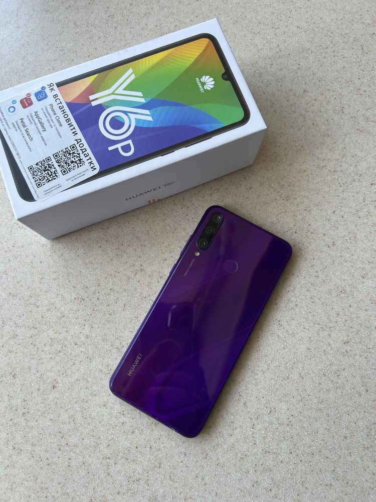 Продам б/у смартфон в ідеальному стані HUAWEI Y6p