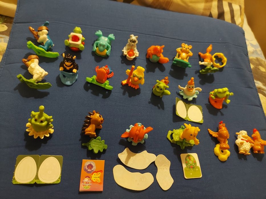 Продам киндеры из Маша и медведь,новогодние,гномы,киндерино и др