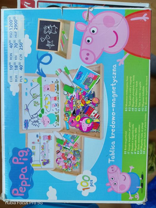 Tablica kredowo- magnetyczna Świnką Peppa Pig