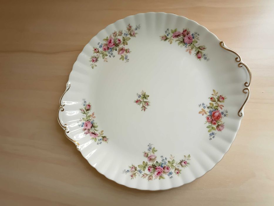 Фарфоровое блюдо. Англия. Royal Albert.