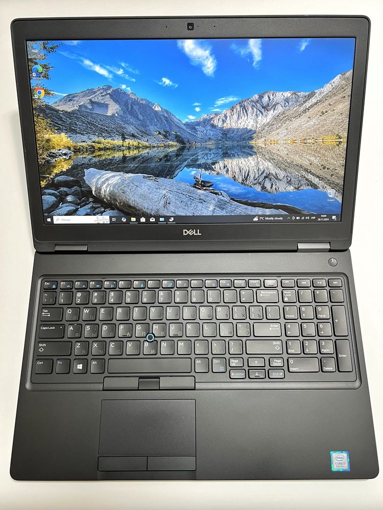Ноутбук Dell Latitude 5590, HD, і7-8th, RAM-16Gb, SSD-256Gb(№208)