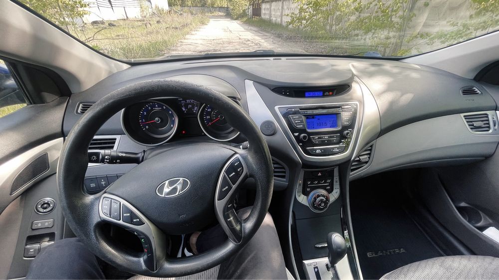 Hyundai Elantra coupe