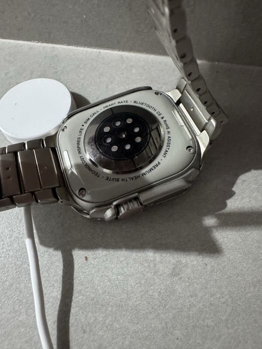 Relogio smartwatch com cartão sim funciona sem telemovel.