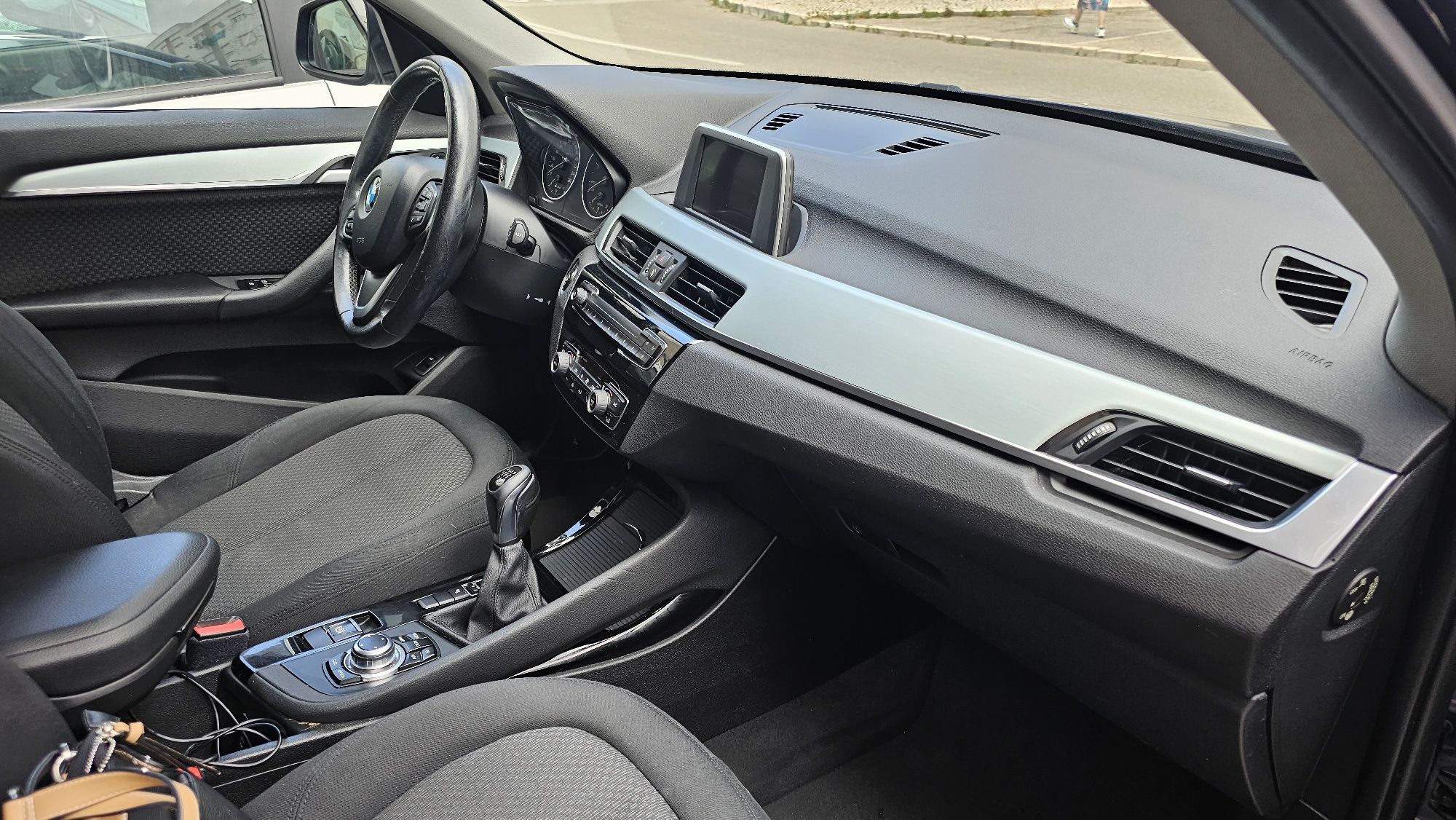 Vendo BMW X1 Sdrive 16d (aceito retoma)