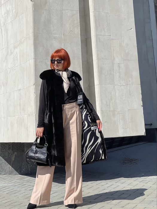 Black glama шуба жилет GF Ferre 110 см р. С-М