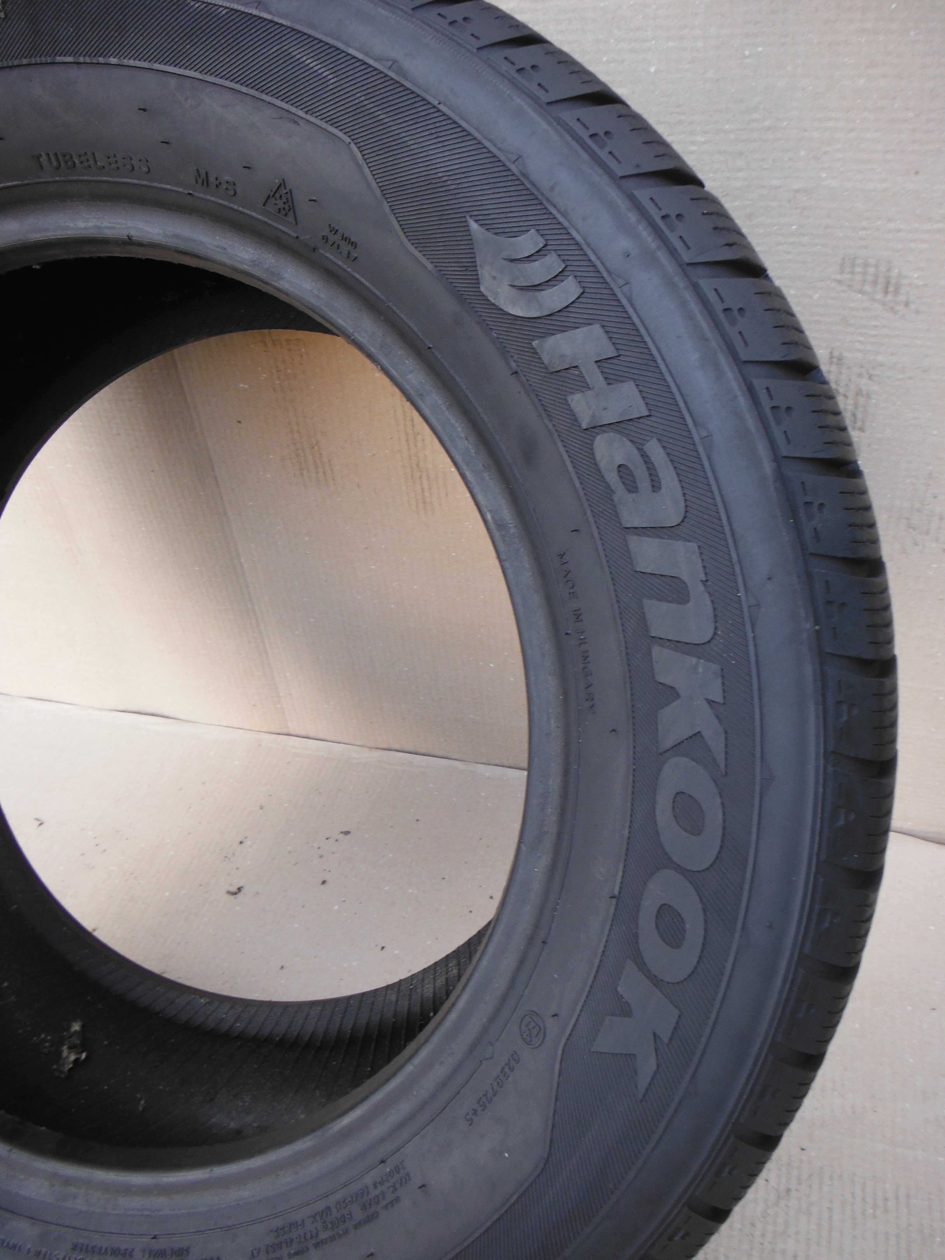 Opona Zimowa 235/60/16 Hankook Icebear W300