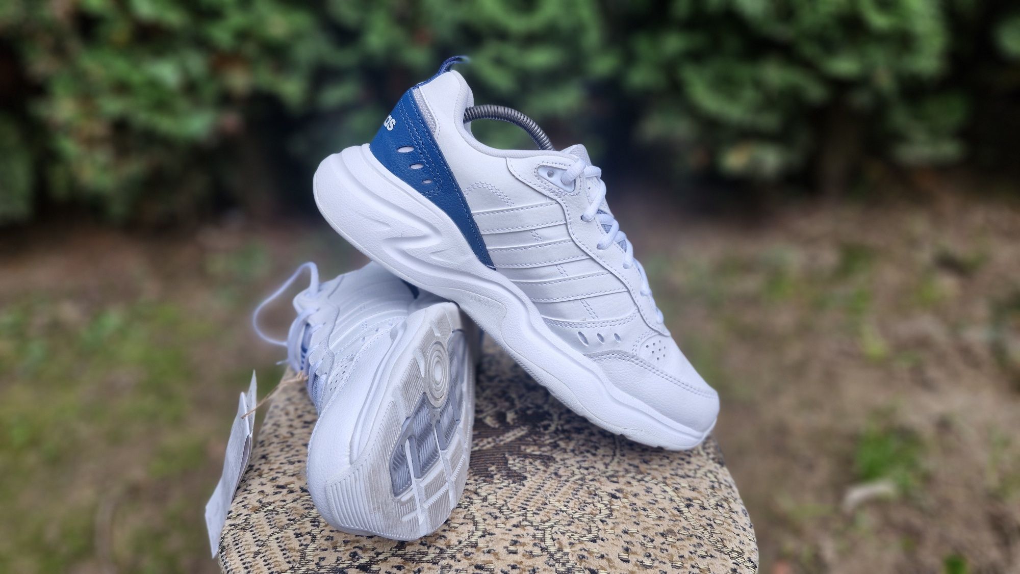 Чоловічі кросівки Adidas Strutter.Розмір 41