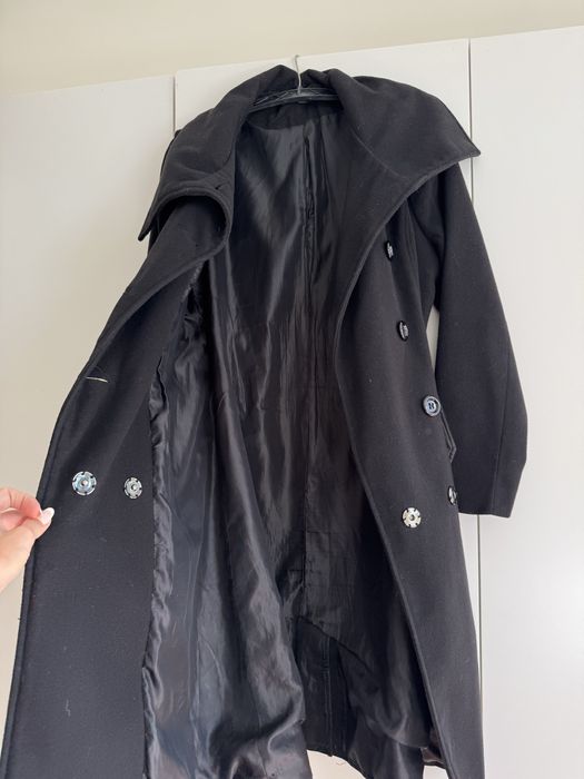 Czarny flauszowy płaszcz jesienno zimowy rozmiar L