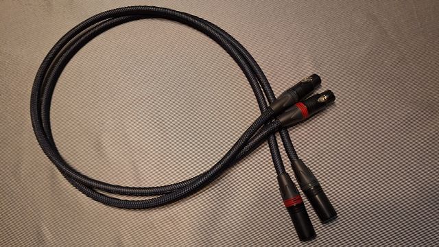 Furutech Alpha FA S22 XLR wtyki Neutrik 2×1m