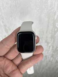Apple Watch Series 9 41mm Starlight Aluminum Case with Starlight Band