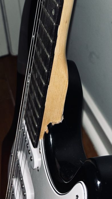 Guitarra Eletrica LA