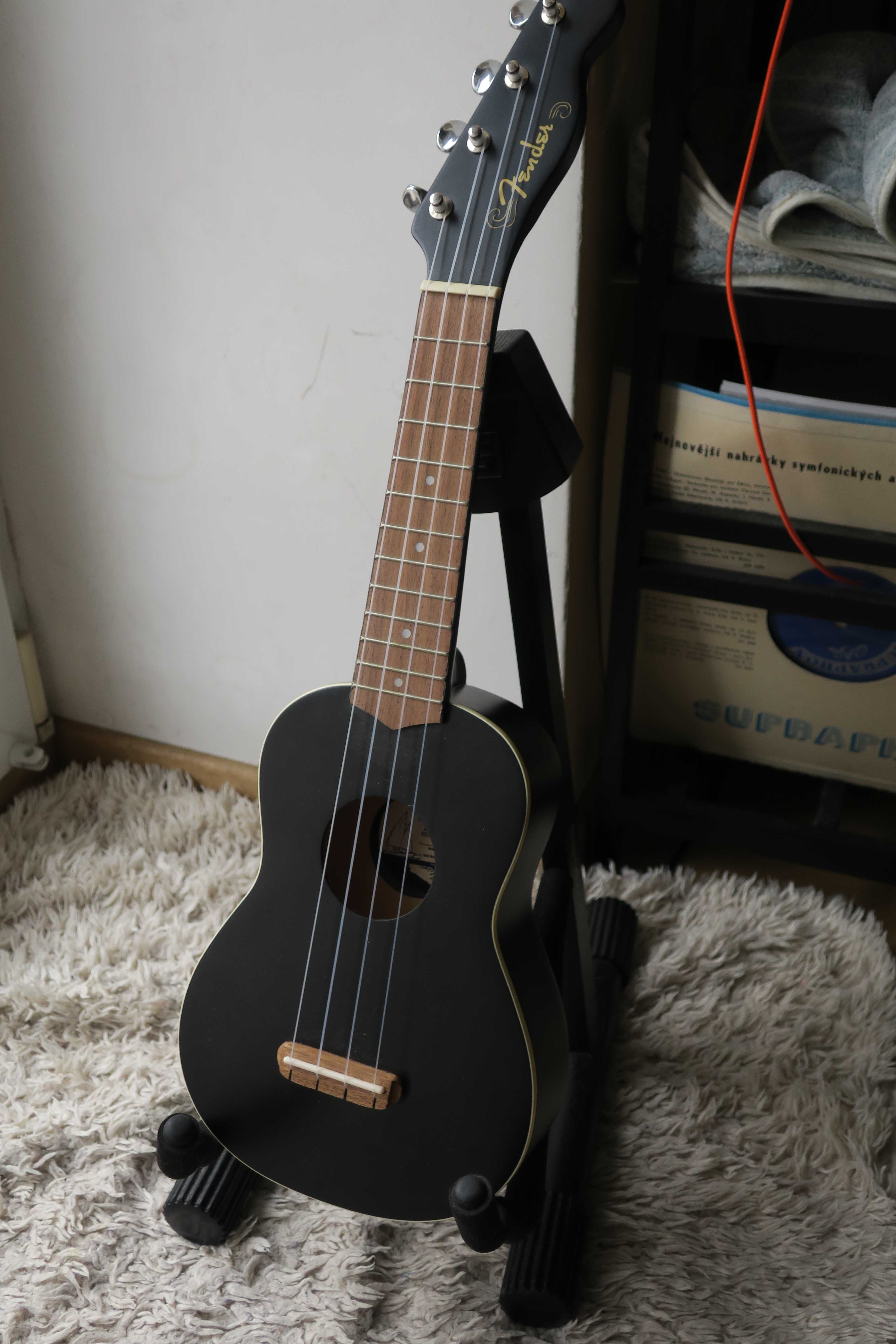 Новий комплект FENDER: UKULELE VENICE SOPRANO, FU610 BAG + струни