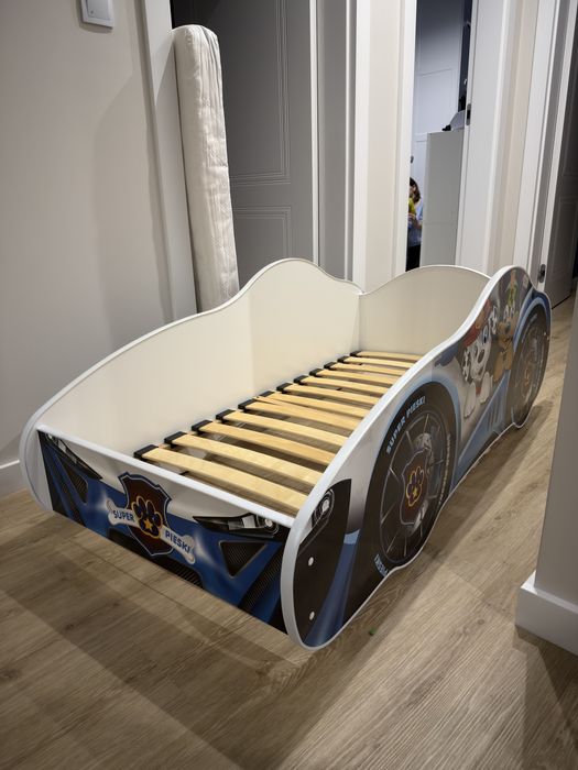 Łóżeczko 140x70 psi patrol jak nowe plus roczny materac dla alergików!